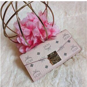 MCM Visetos Wallet in Soft Pink